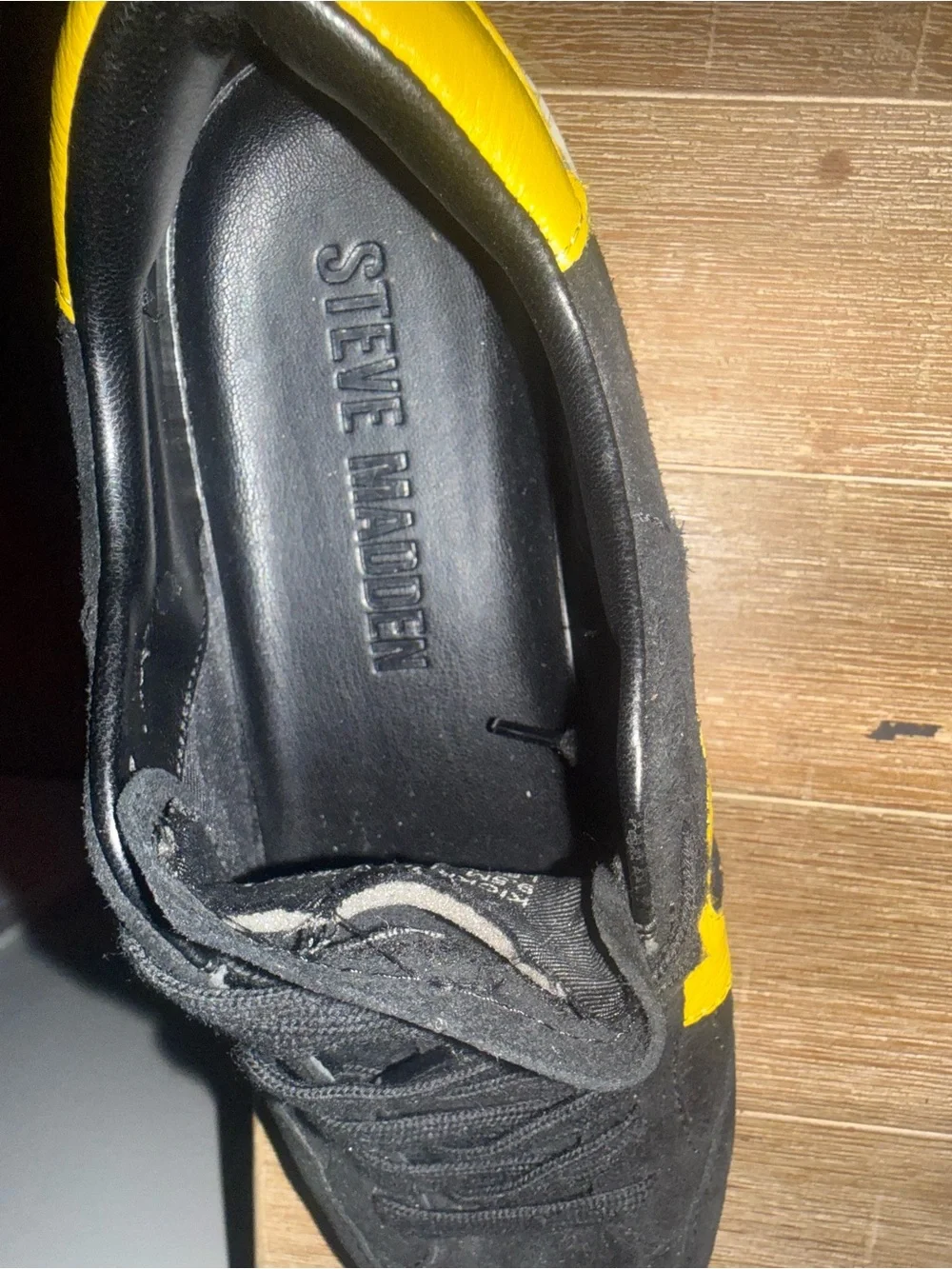 Steve Madden Kickflip Platform Sneakers Black Suede Yellow Size 9.5